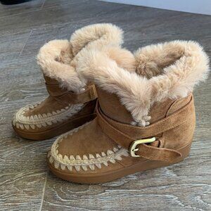 Aqua College Women's Waterproof Angel Moc boots size 7